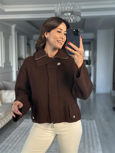 Kahverengi Fermuarlı Kemerli Düğmeli Yünlü Kadın Ceket
