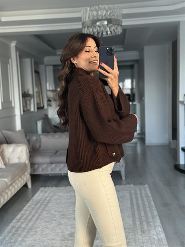 Kahverengi Fermuarlı Kemerli Düğmeli Yünlü Kadın Ceket