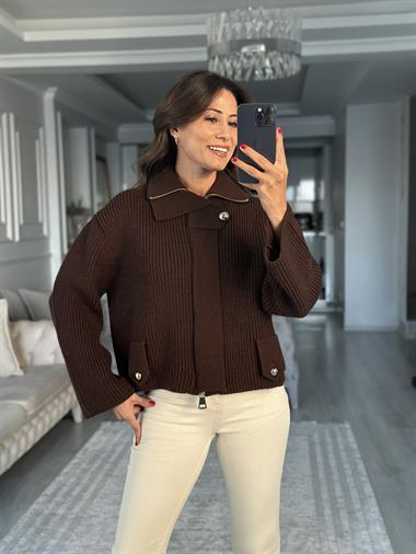 Kahverengi Fermuarlı Kemerli Düğmeli Yünlü Kadın Ceket