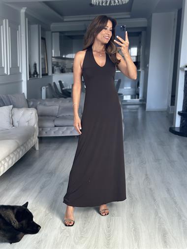 Kahverengi Halter Yaka Sırt Dekolteli Sandy Maksi Boy Kadın Elbise