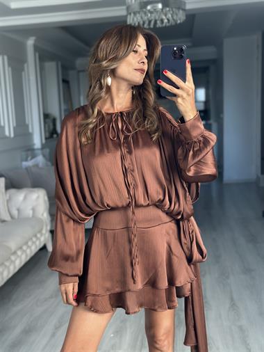 Kahverengi İpek Saten İçi Şortlu Tasarım Kadın Elbise