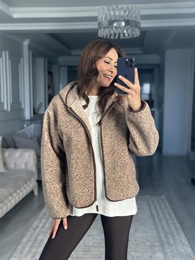 Kahverengi Kapüşonlu Fermuarlı Cepli Polar Kadın Ceket