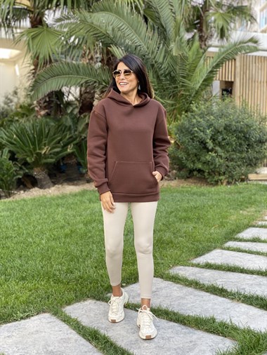 Kahverengi Kapüşonlu Üç İplik Kanguru Cep Kadın Sweatshirt
