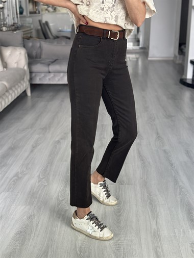 Kahverengi Kemerli Straight Cut Kadın Jean Pantolon