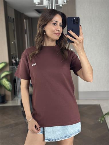 Kahverengi Logo Detaylı Bisiklet Yaka Basic Kadın T-Shirt