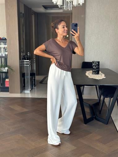 Kahverengi Ön Arka V Yaka Kısa Yarasa Kol Kadın T-Shirt