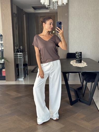 Kahverengi Ön Arka V Yaka Kısa Yarasa Kol Kadın T-Shirt