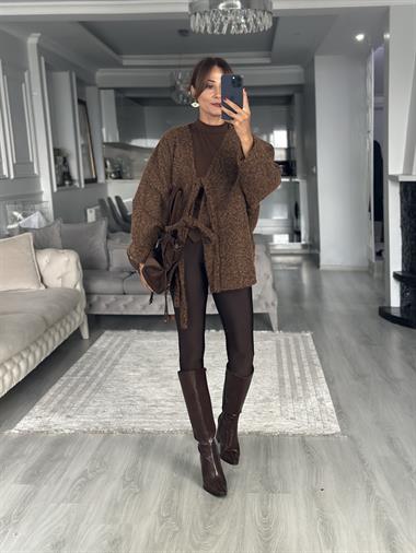 Kahverengi Önü Bağlamalı Kırçıllı Kaşe Kadın Ceket