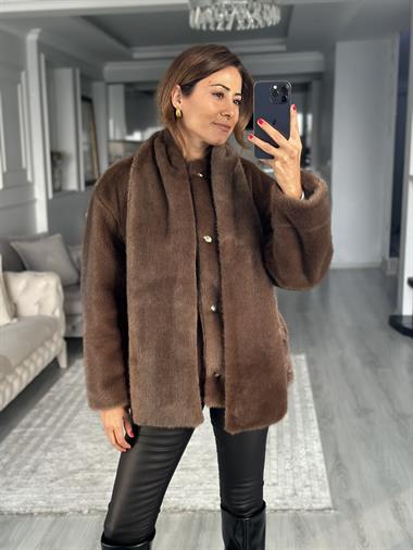 Kahverengi Önü Düğmeli Atkılı Kadın Kürk Mont