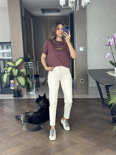 Kahverengi Önü Kaplan Nakışlı Bisiklet Yaka  Kadın T-Shirt