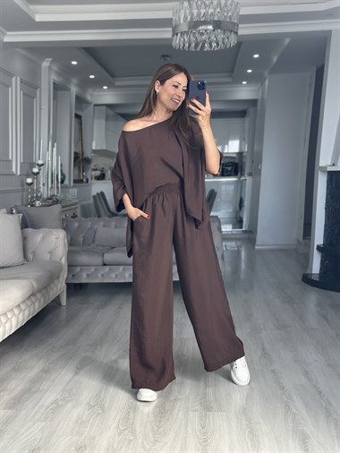 Kahverengi Pelerin Bluz Pantolon Kadın İkili Takım