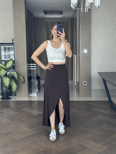 Kahverengi Sandy Kumaş Anvelop İçi Şortlu Kadın Midi Boy Etek