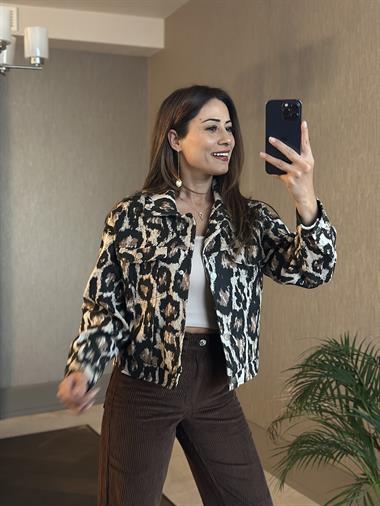 Kahverengi Siyah Leopar Desenli Çıtçıt Düğmeli Kadın Kaşe Ceket