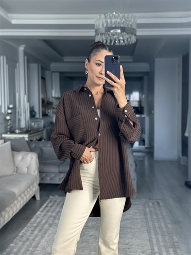 Kahverengi Tek Cepli Çizgi Detay Oversize Kadın Gömlek