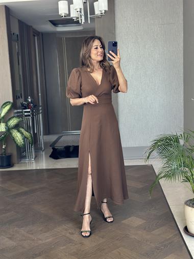 Kahverengi Tek Yırtmaçlı Vatkalı Müslin Kumaş Kadın Maksi Boy Elbise 