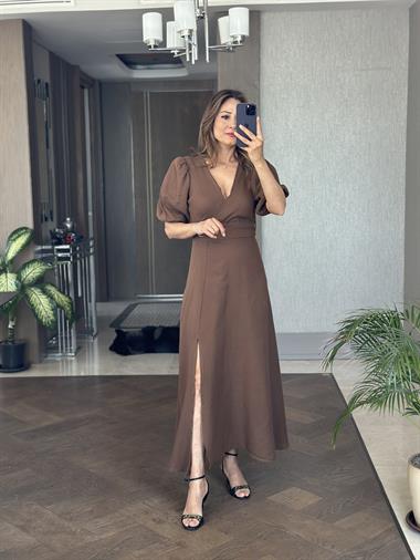 Kahverengi Tek Yırtmaçlı Vatkalı Müslin Kumaş Kadın Maksi Boy Elbise 
