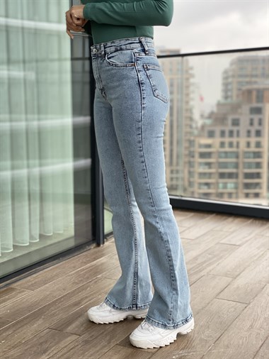 Kar Yıkama  İspanyol Paça Jean