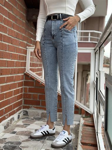 Kar Yıkama Önü Dikiş Detay Kesik Paça Mom Slim Fit Kadın Jean  Pantolon