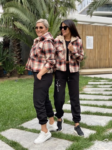 Kiremit Kapüşonlu İçi Kürklü Ekose Detay Crop Ceket