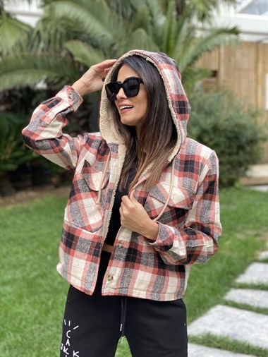 Kiremit Kapüşonlu İçi Kürklü Ekose Detay Crop Ceket