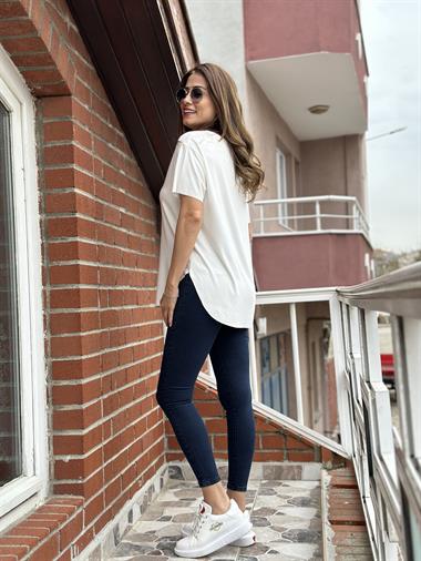 Kırık Beyaz Bisiklet Yaka  Kolu Ve Eteği Lazer Kesim Kadın T-Shirt