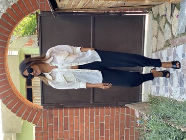 Kırık Beyaz Gabardin Garnili Şifon Kadın Gömlek