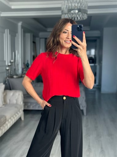 Kırmızı Ajurlu Kısa Kollu Kadın Bluz