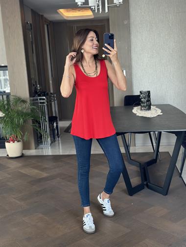 Kırmızı Askılı Eteği Oval Oversize Kadın Bluz