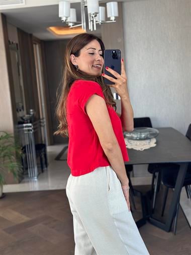 Kırmızı Bisiklet Yaka Basic Top Kadın Crop T-Shirt