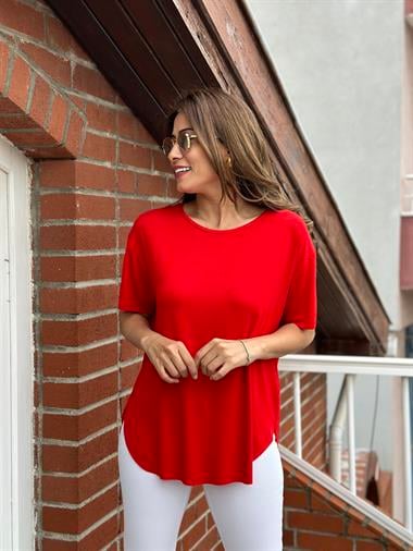 Kırmızı Bisiklet Yaka  Kolu Ve Eteği Lazer Kesim Kadın T-Shirt