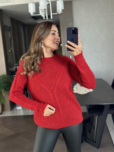 Kırmızı Bisiklet Yaka Küçük Ponpon Detaylı Kadın Triko Kazak