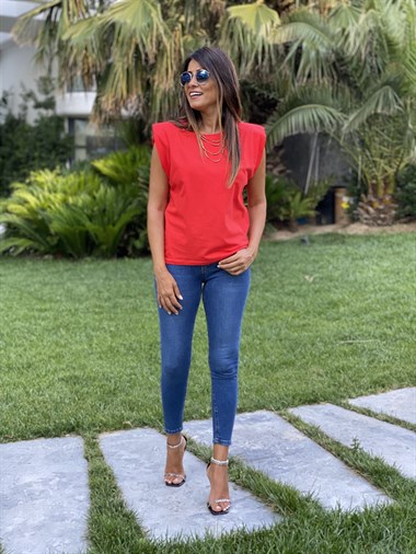 Kırmızı Bisiklet Yaka Vatkalı Kadın T-Shirt