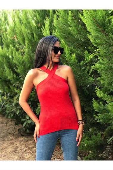 Kırmızı Çapraz Triko Bluz