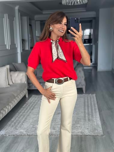 Kırmızı Fularlı Bisiklet Yaka Kısa Kol Kadın Triko Kazak