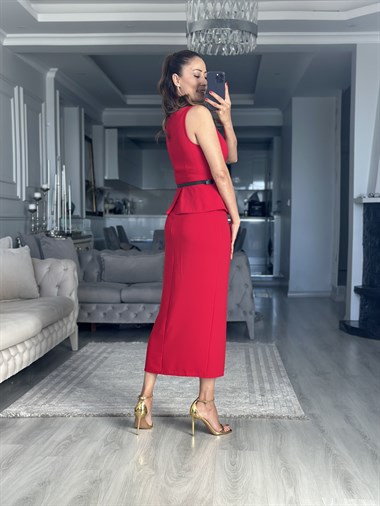 Kırmızı Gold Düğmeli Kemerli Peplum Midi Boy Kadın Elbise