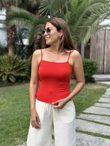 Kırmızı İp Askılı Kare Yaka Kadın Body
