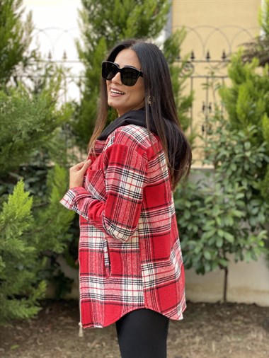 Kırmızı Kapüşonlu Ekose Kadın Gömlek