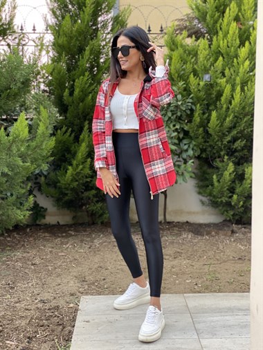 Kırmızı Kapüşonlu Ekose Kadın Gömlek