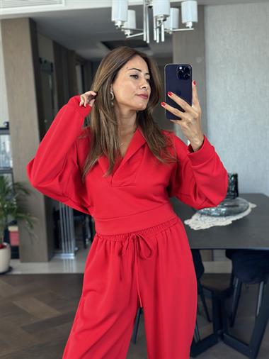 Kırmızı Kapüşonlu Sweat Düz Paça Pantolon Kadın İkili Takım