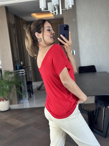 Kırmızı Ön Arka V Yaka Kısa Yarasa Kol Kadın T-Shirt