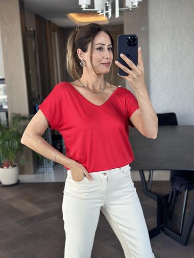 Kırmızı Ön Arka V Yaka Kısa Yarasa Kol Kadın T-Shirt