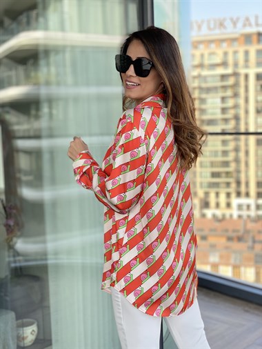 Kırmızı Salyangoz Desenli Kadın Saten Gömlek