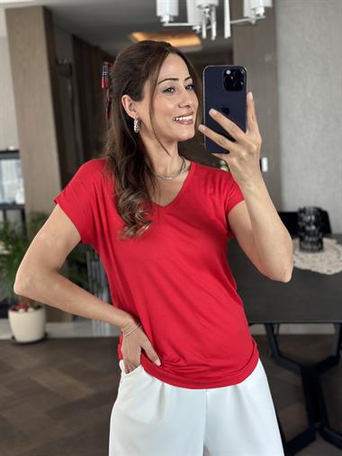 Kırmızı V Yaka Kısa Yarasa Kol Basic Kadın T-Shirt