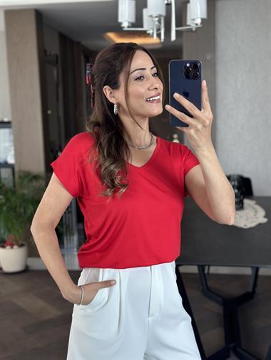 Kırmızı V Yaka Kısa Yarasa Kol Basic Kadın T-Shirt