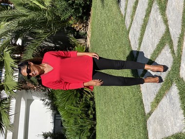 Kırmızı Yakası Ve Kolları Simli V Yaka Merserize Kadın Bluz