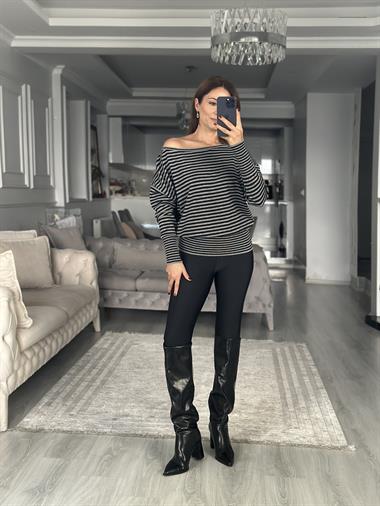 Koyu Gri Siyah Çizgili Tek Omzu Açık Kadın Kazak