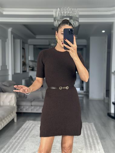 Koyu Kahverengi Bisiklet Yaka Kısa Kol Yumuşak Dokulu Kadın Triko Elbise