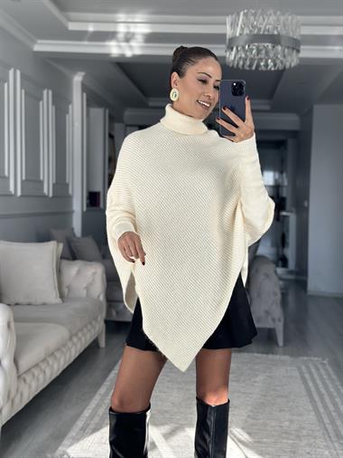 Krem Boğazlı Panço Kesim Kadın Triko Kazak