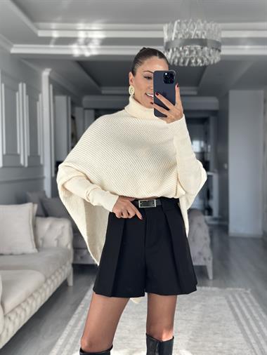Krem Boğazlı Panço Kesim Kadın Triko Kazak