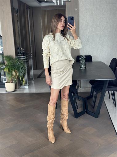 Krem Gold Varaklı Bisiklet Yaka Triko Kadın Kazak